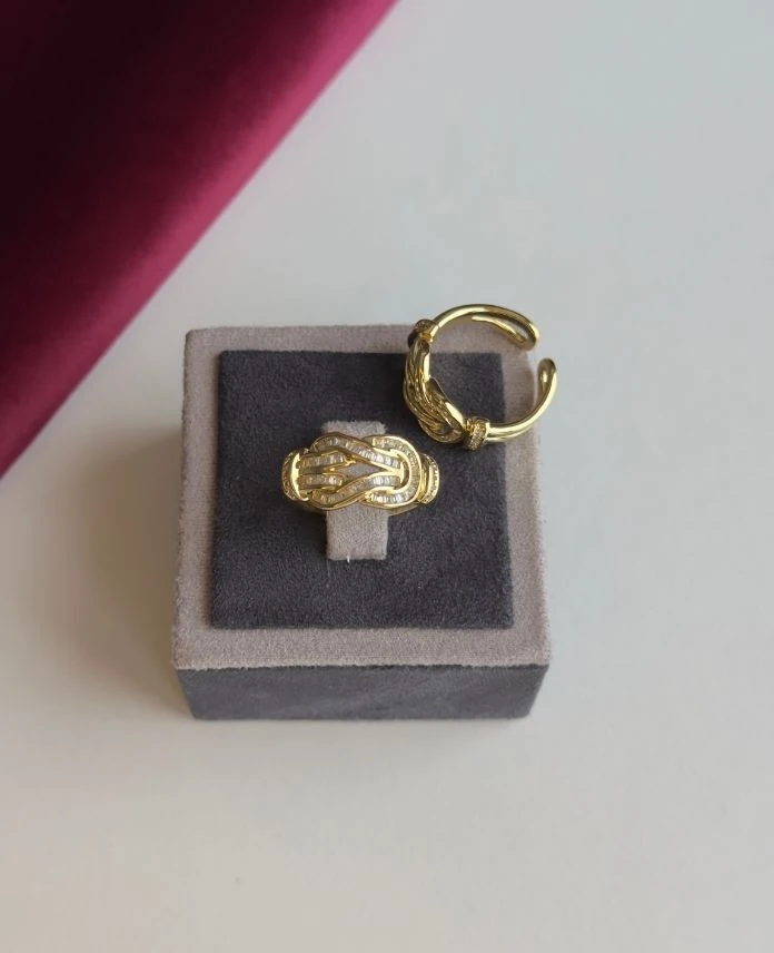 Xuping Ayarlamalı Düğüm 14K Yüzük