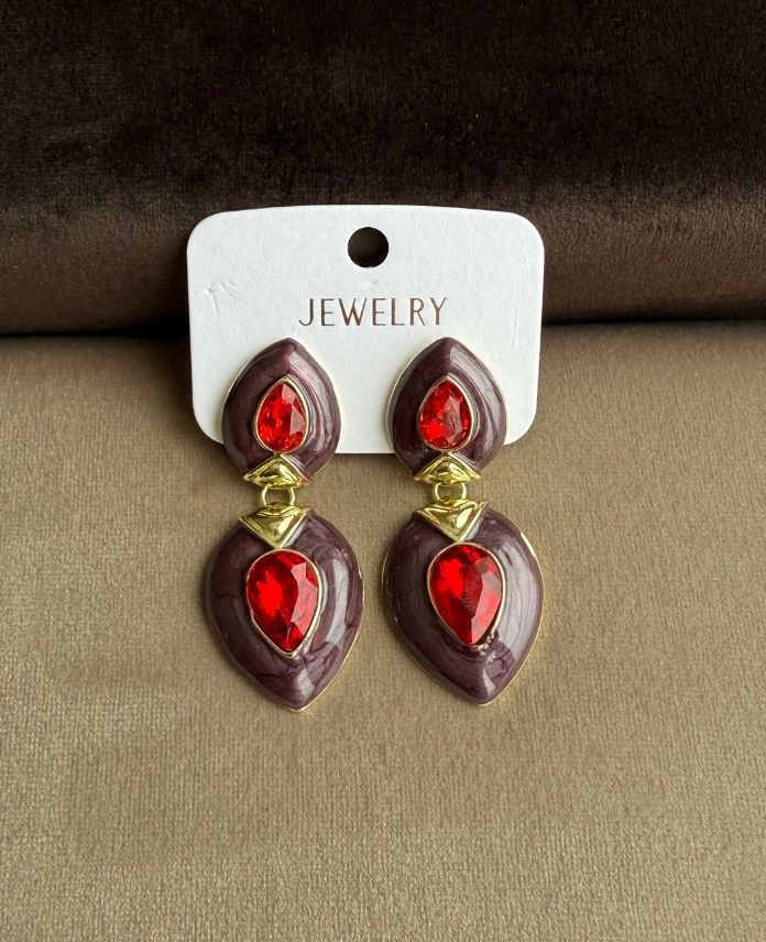 Pirinç Damla Kırmızı Taşlı Küpe