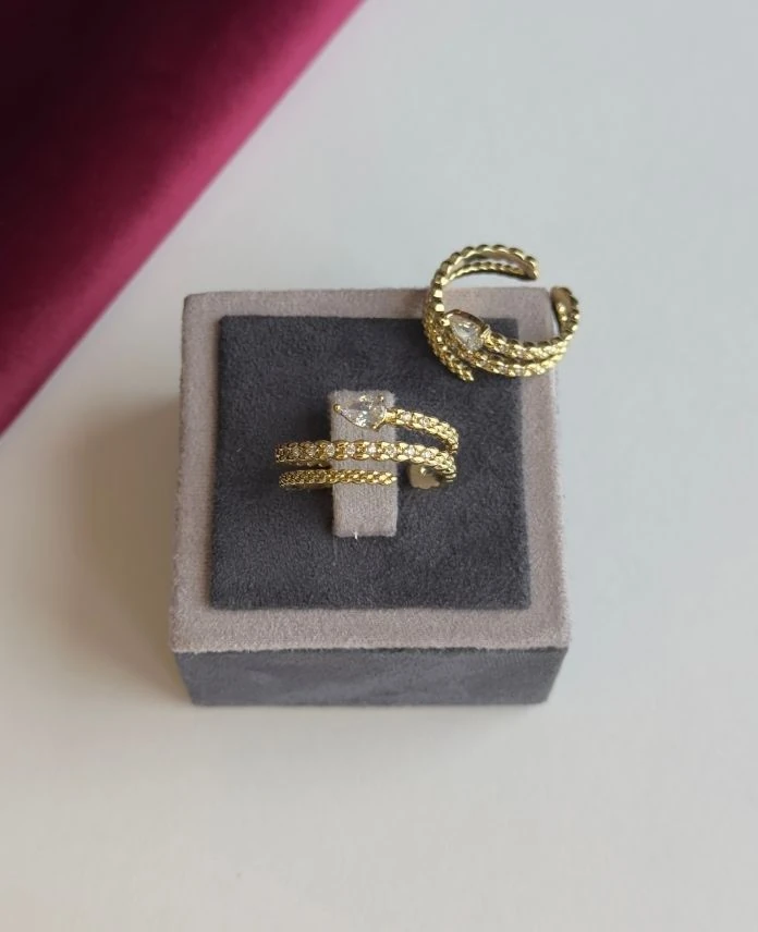 Xuping Ayarlamalı Yılan Taşlı 14K Yüzük