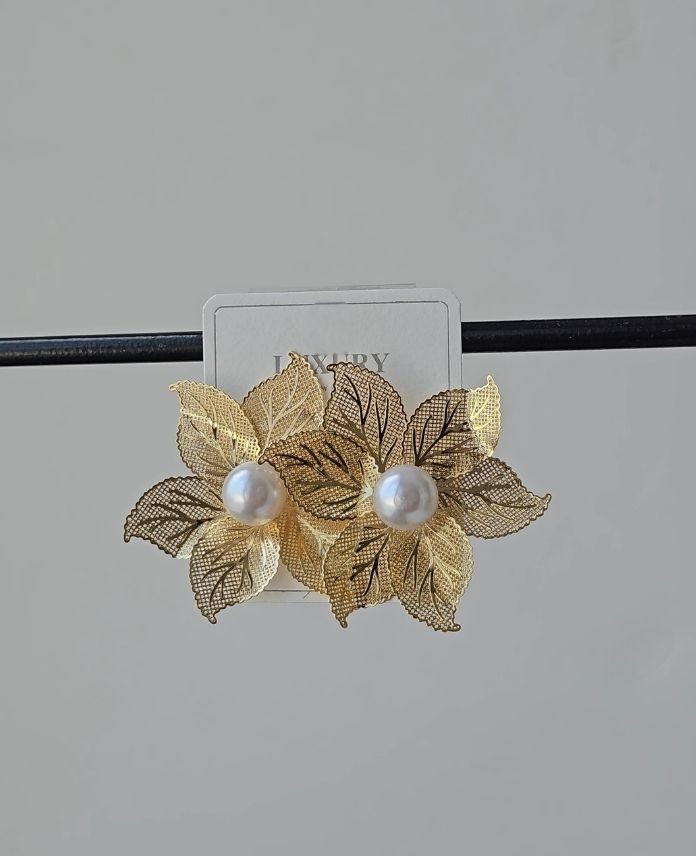 Luxury Çiçek İncili Küpe