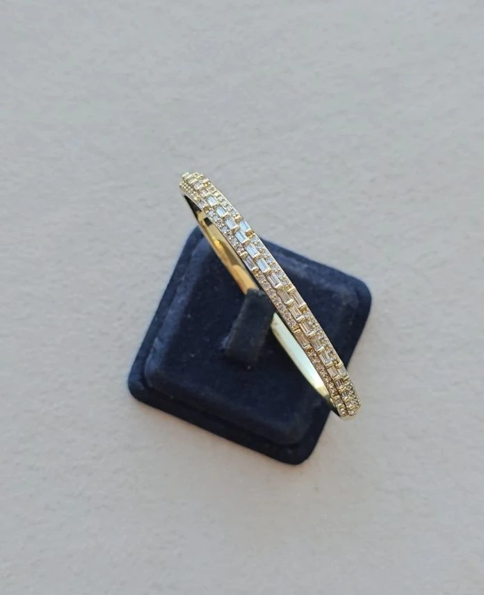 Xuping Baget Taşlı 14K Kelepçe