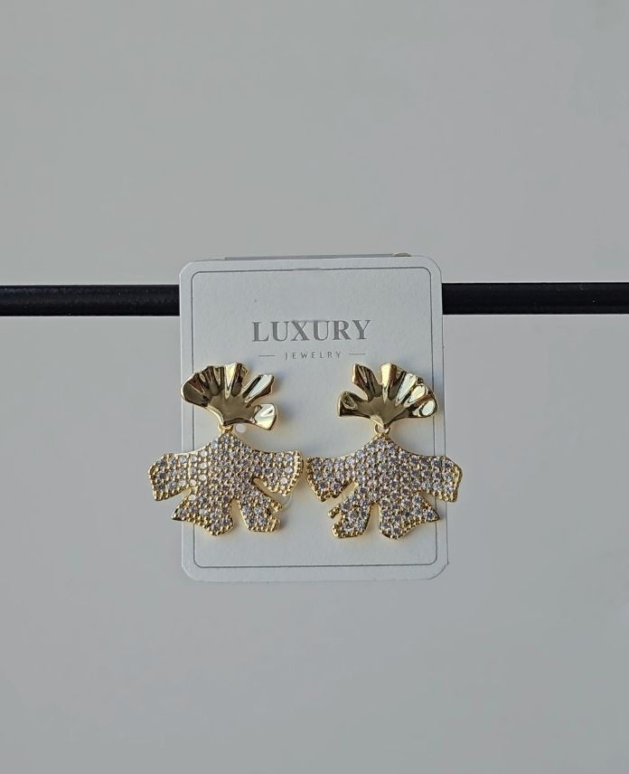 Luxury Yaprak Taşlı Küpe