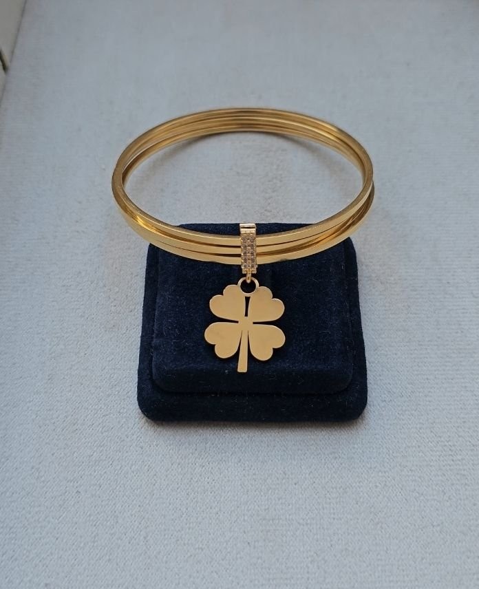 Ajda Orta Yonca Plaka Charm