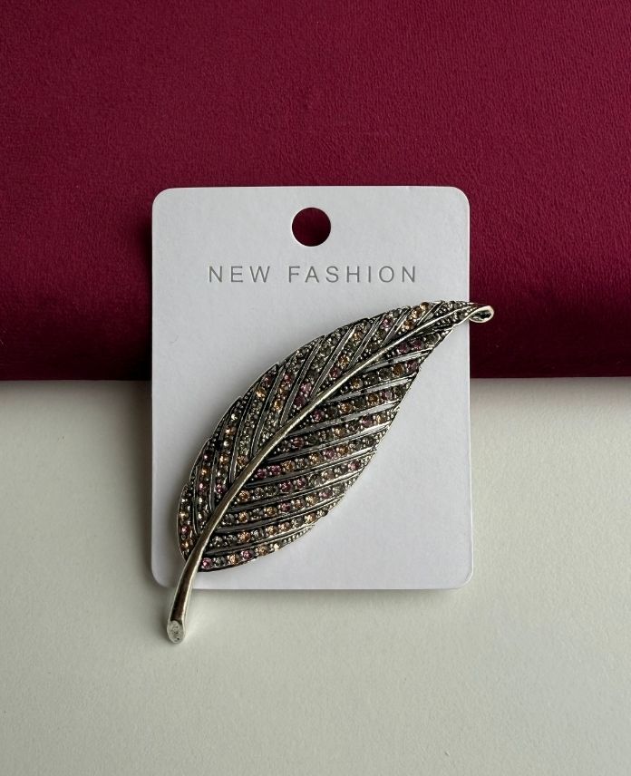Pirinç Yaprak Taşlı Broş