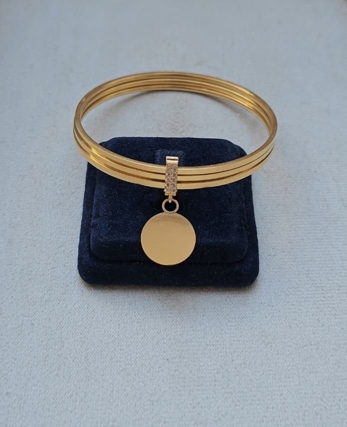 Ajda Küçük Yuvarlak Plaka Charm