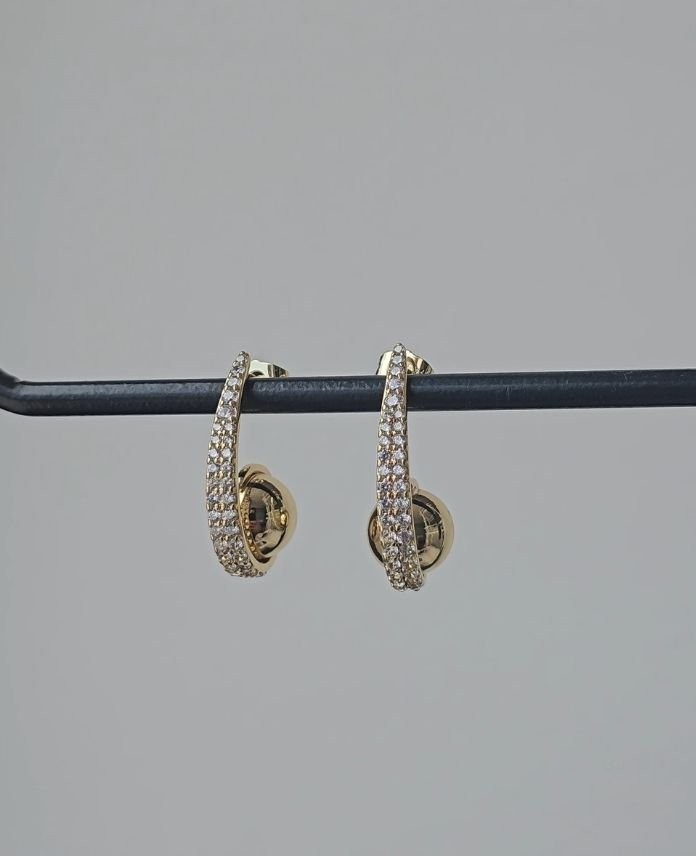 Xuping Elips Taşlı Gold Küpe