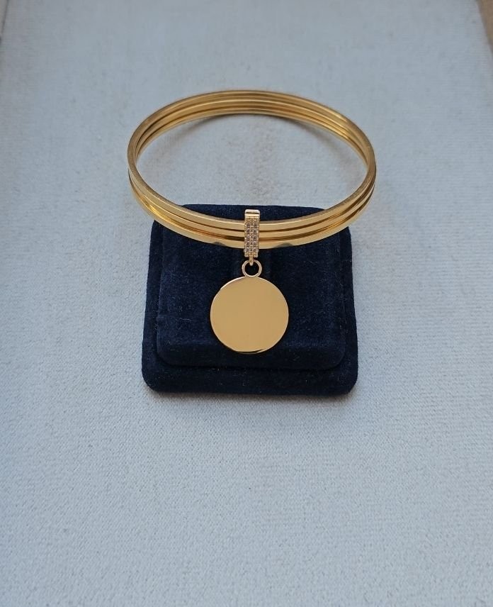 Ajda Orta Yuvarlak Plaka Charm