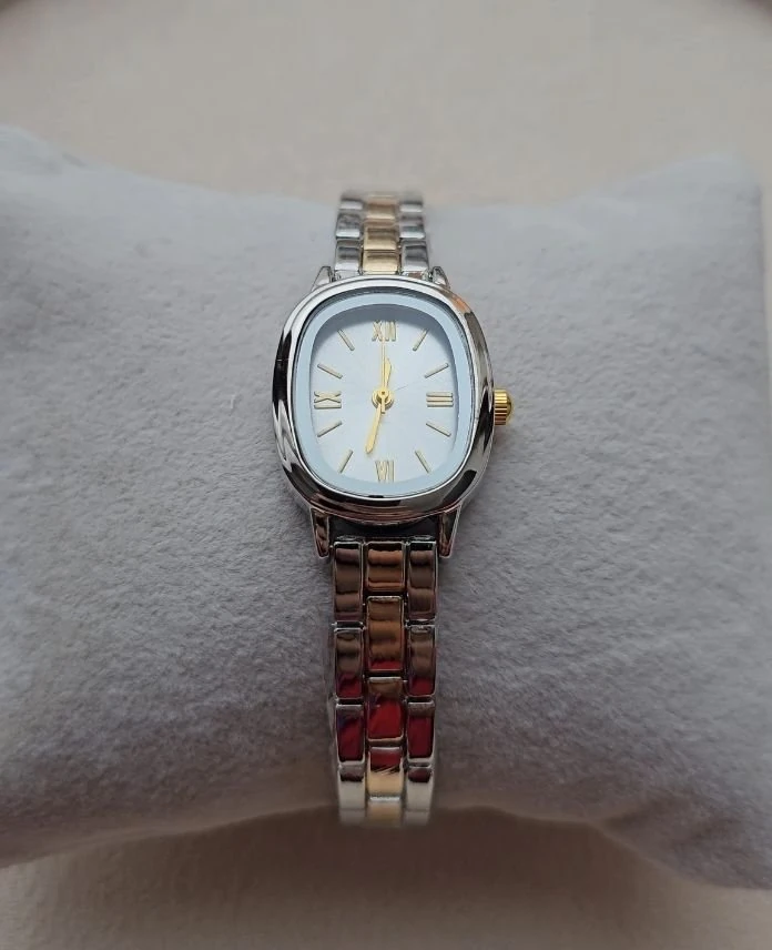 Çelik Kordonlu Anolog Saat