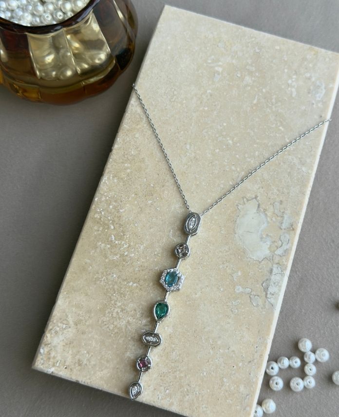 Çelik Renkli Taşlı Uzun Y Kolye