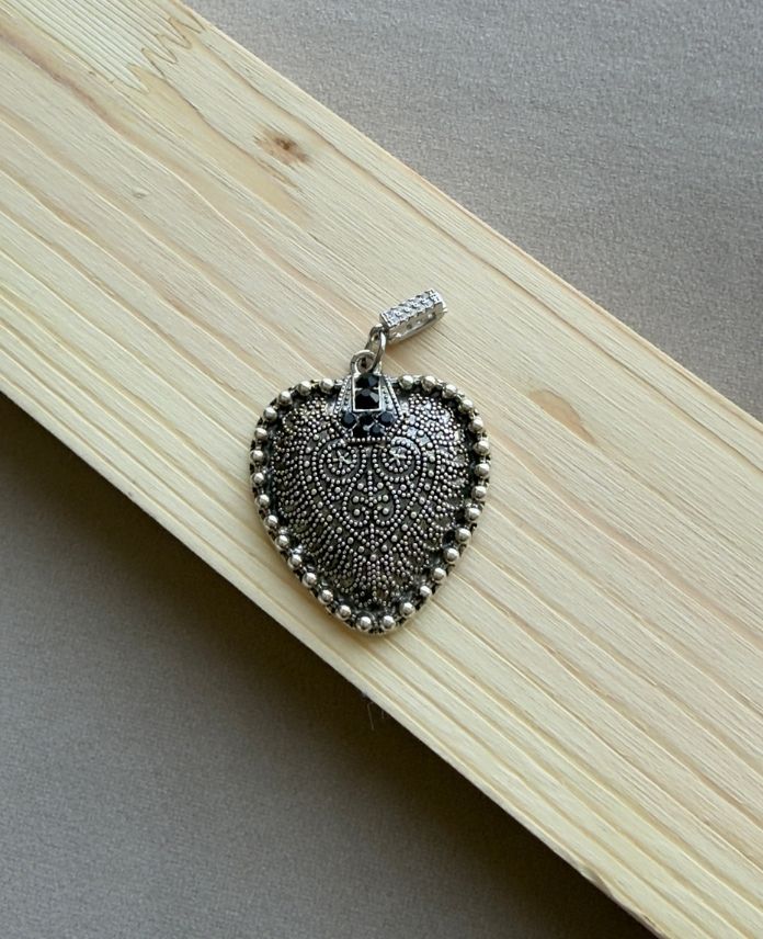 Pirinç Fermuar Charm