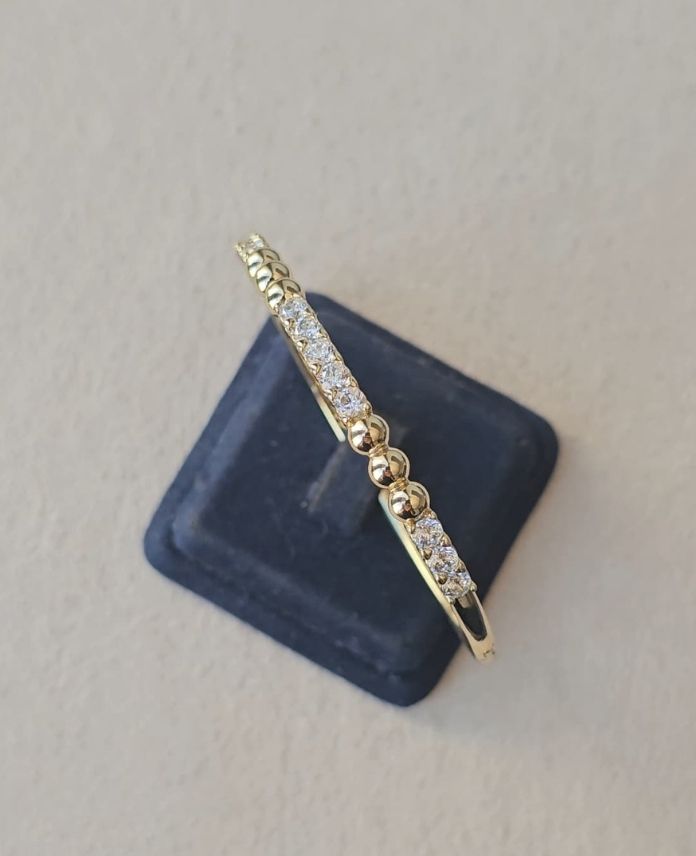 Xuping Yuvarlak Taşlı Gold Kelepçe
