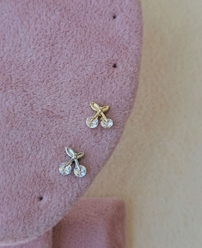 Çelik Kiraz Taşlı (Arkası Düz) Piercing