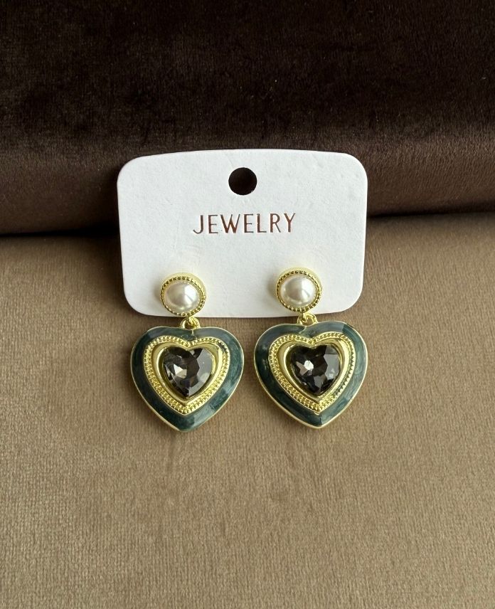 Pirinç Kalp Taşlı Yeşil Küpe