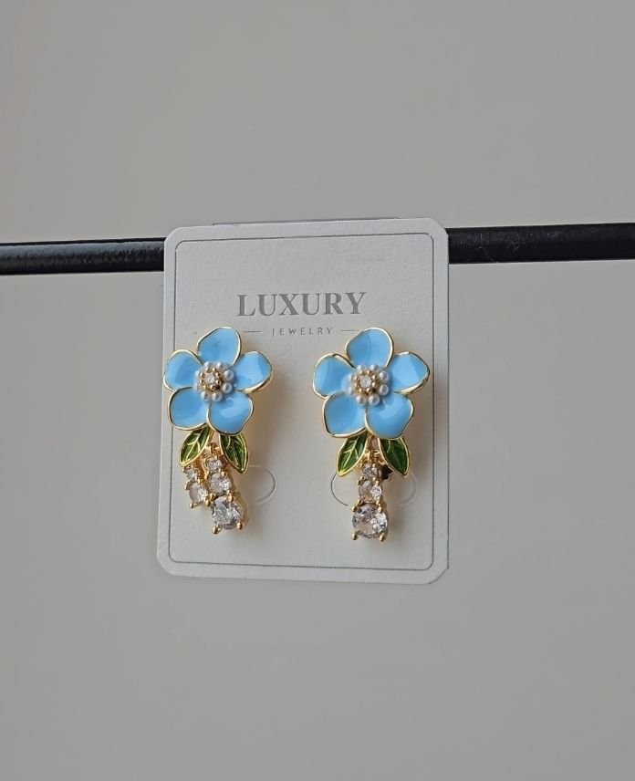 Luxury Mavi Papatya Küpe