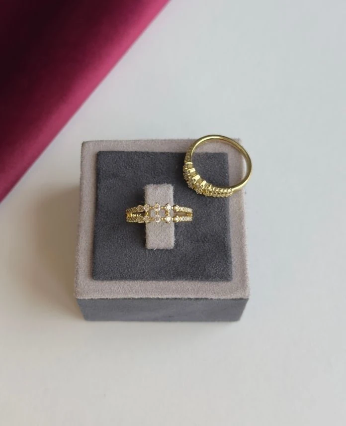 Xuping Numaralı 2 Sıra Taşlı 14K Yüzük