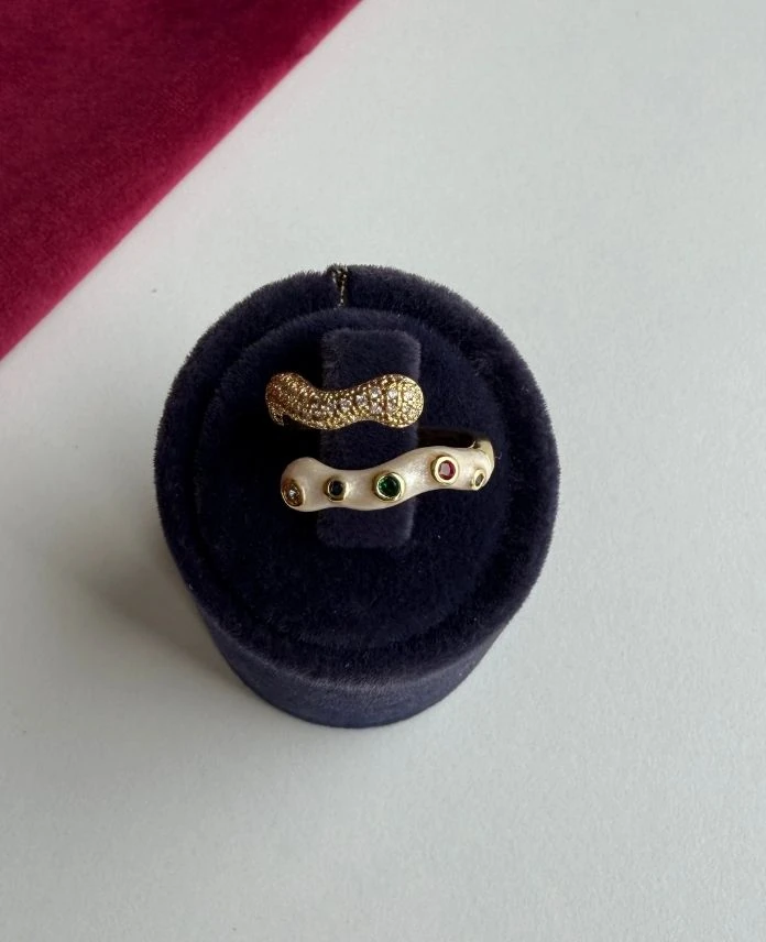 Pirinç Ayarlamalı Beyaz Yılan Taşlı Yüzük