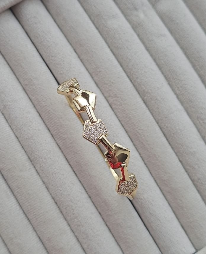 Xuping Beşgen Taşlı Gold Kelepçe