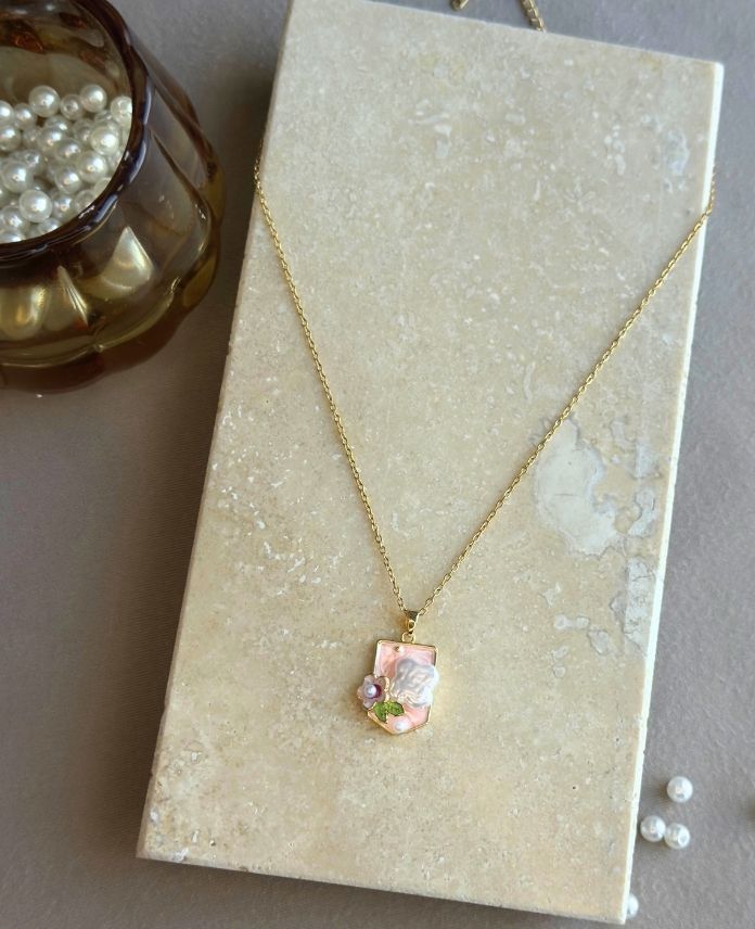 Çelik Sanat Çiçek Pembe Kolye