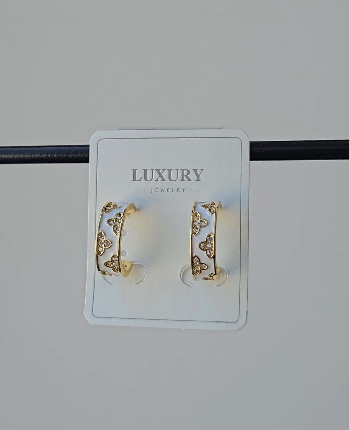 Luxury Halka Beyaz Sedefli Küpe