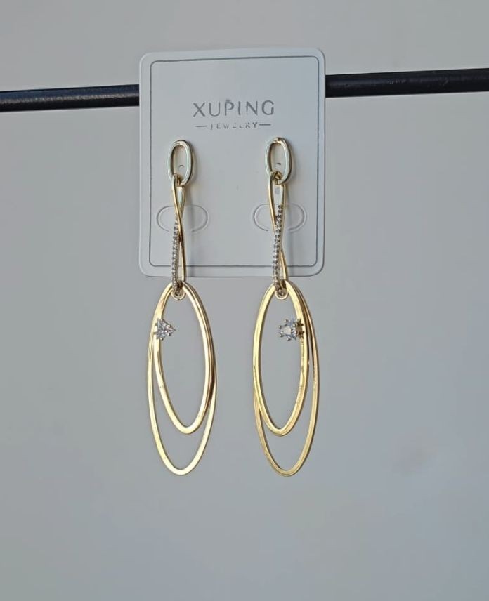 Xuping Elips Taşlı Gold Küpe