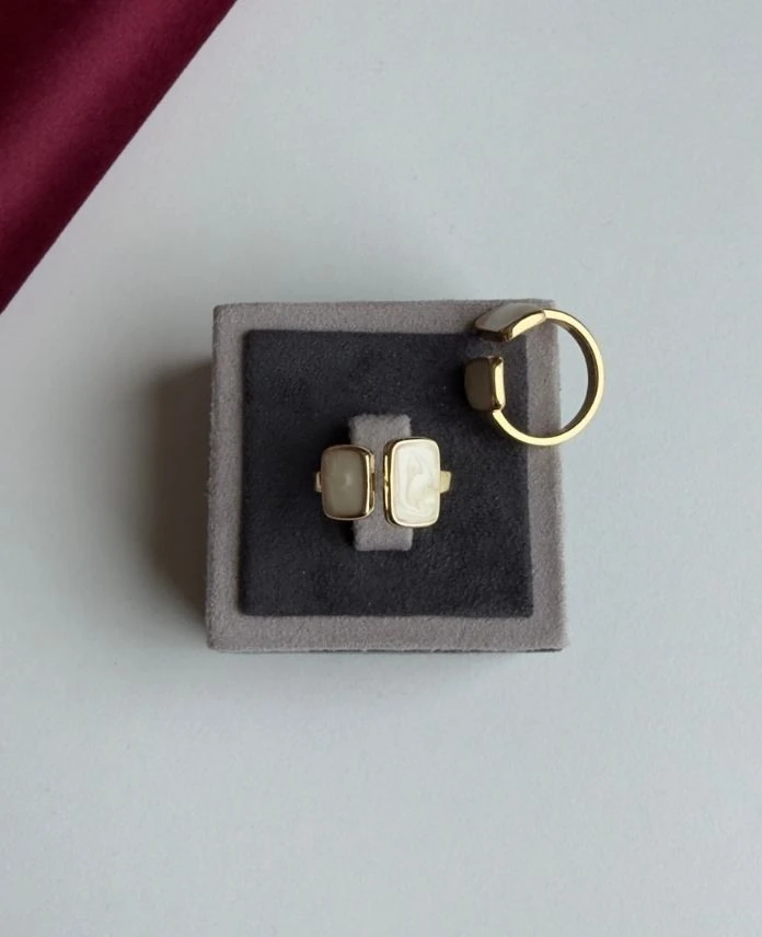 Çelik Ayarlamalı Dikdörtgen Sedef Yüzük