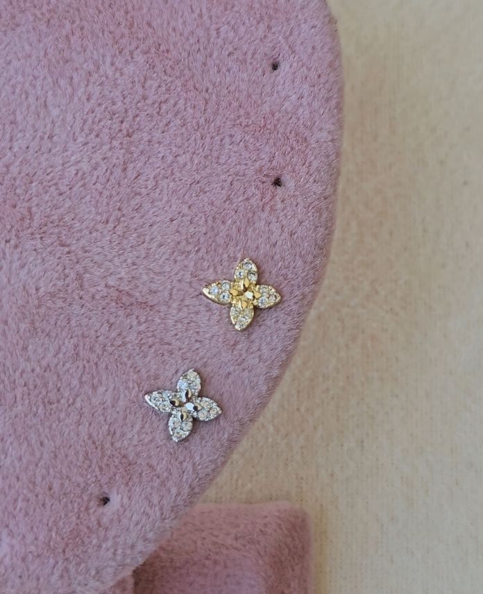 Çelik Çiçek Taşlı (Arkası Düz) Piercing