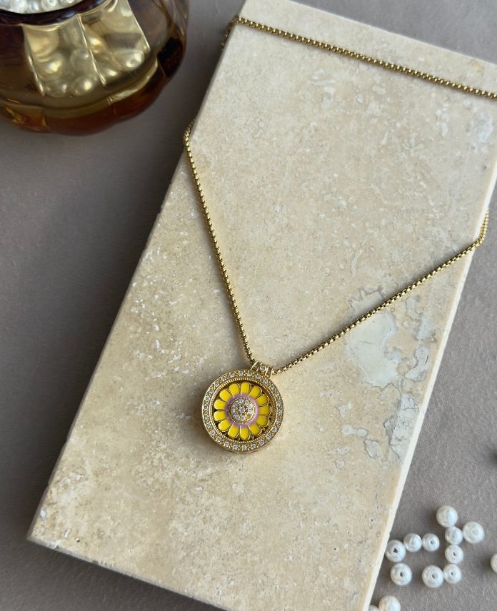 Çelik Papatya Taşlı 60Cm Kolye