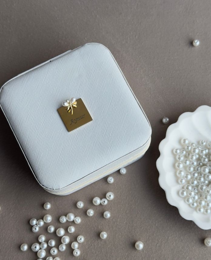 Aksesuar 10X10Cm Beyaz Takı Çantası