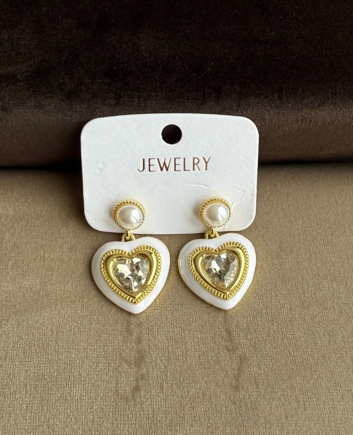 Pirinç Kalp Beyaz Taşlı Küpe