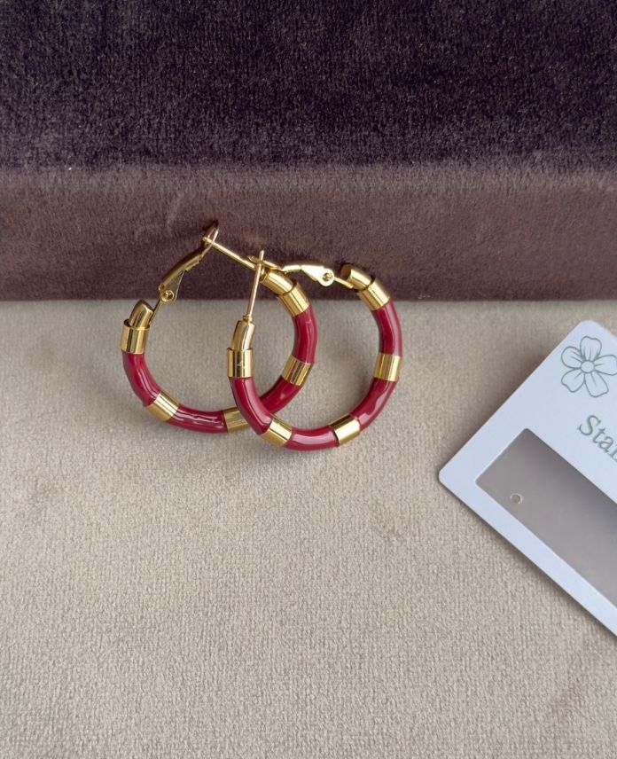 Çelik Halka Bordo Küpe