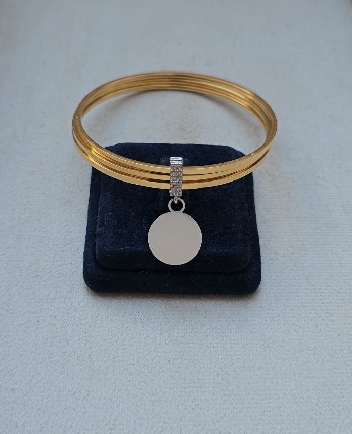 Ajda Küçük Yuvarlak Plaka Charm