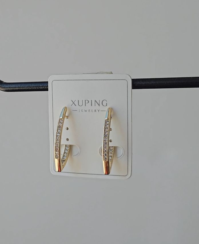 Xuping Elips Taşlı Gold Küpe