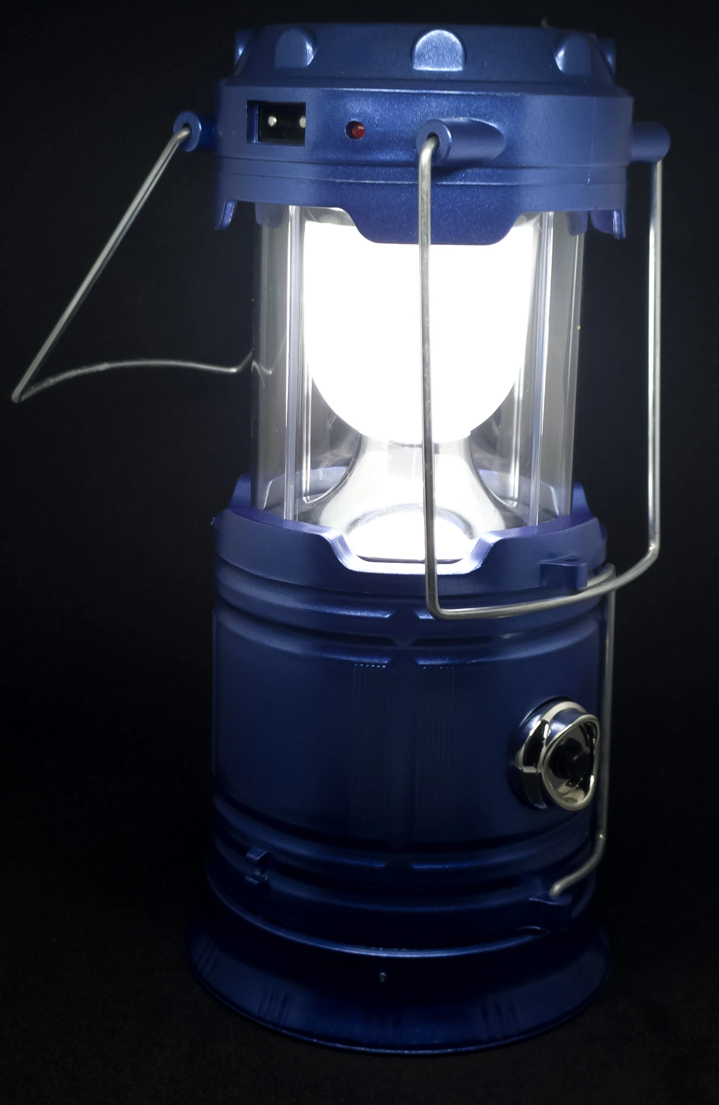 Güneş Enerjili Çok Fonksiyonlu Kamp Feneri