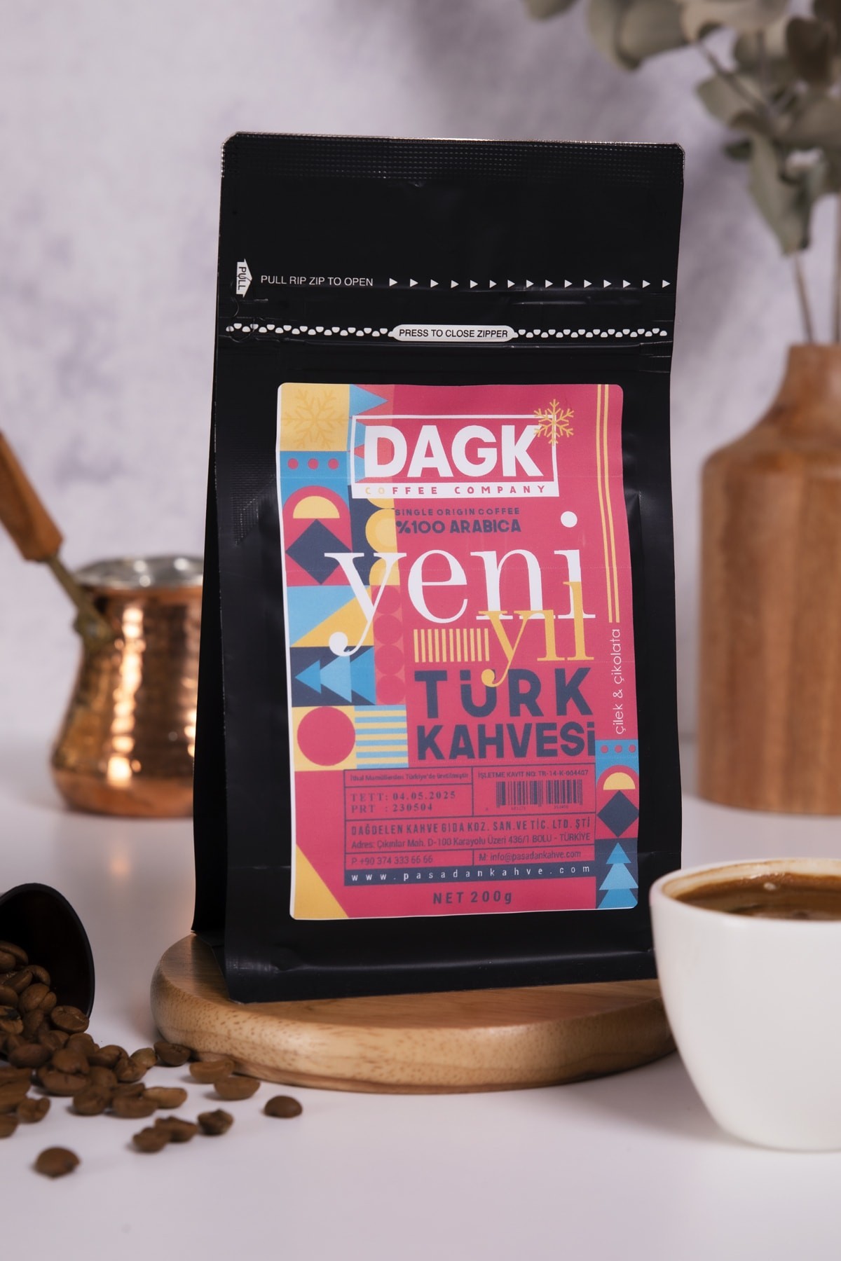 Türk Kahvesi Yeni Yıl Özel Çikolatalı Ve Çilek Aromalı 200gr