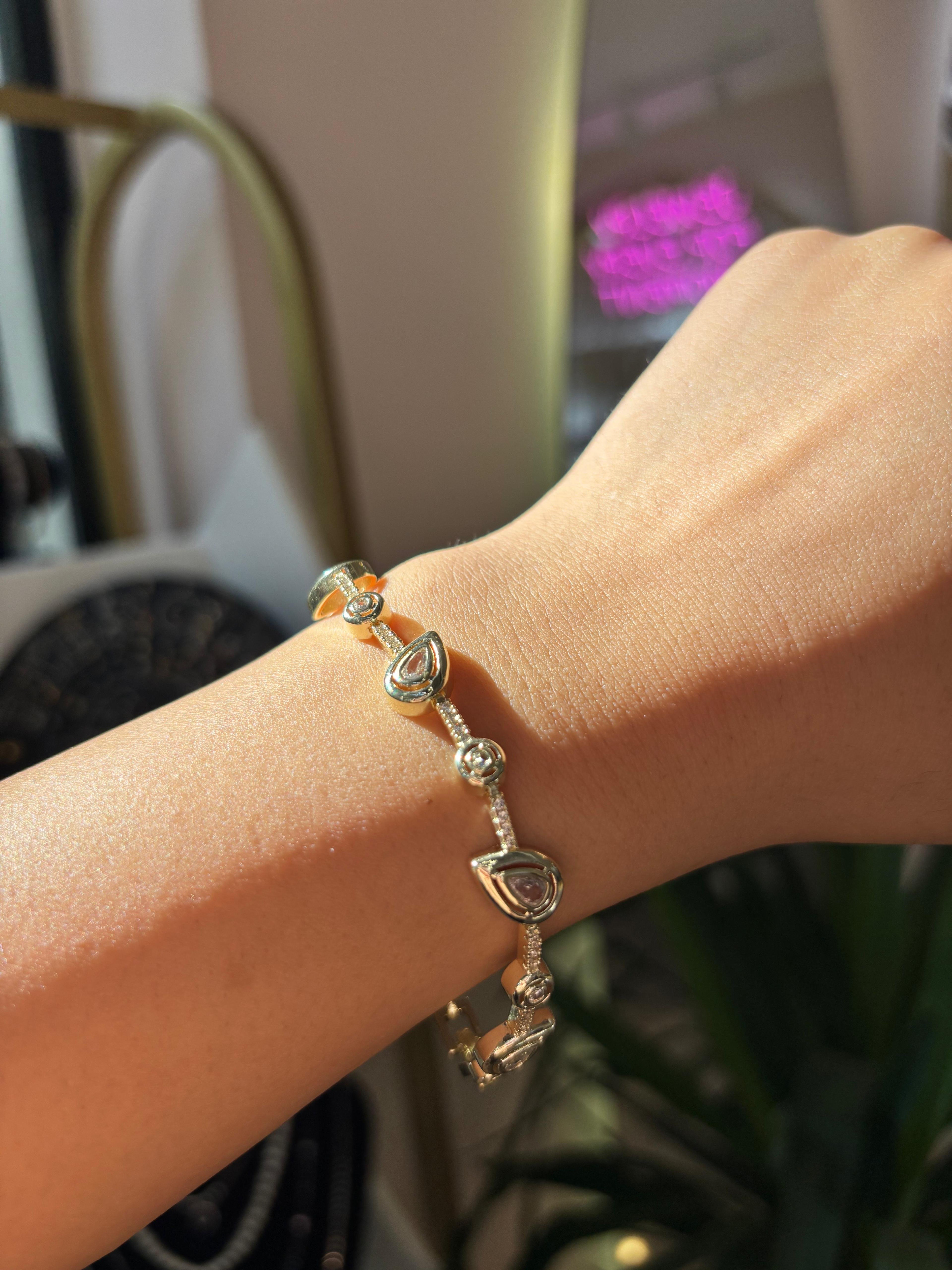 Gold VIP Bileklik 
