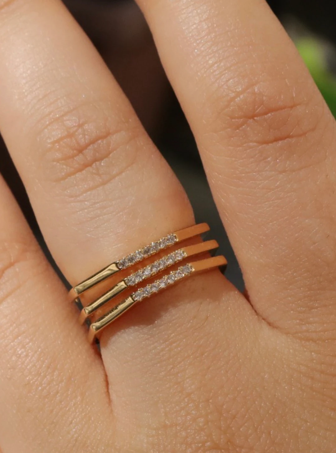 Ayarlanabilir Taş Detaylı Yüzük 