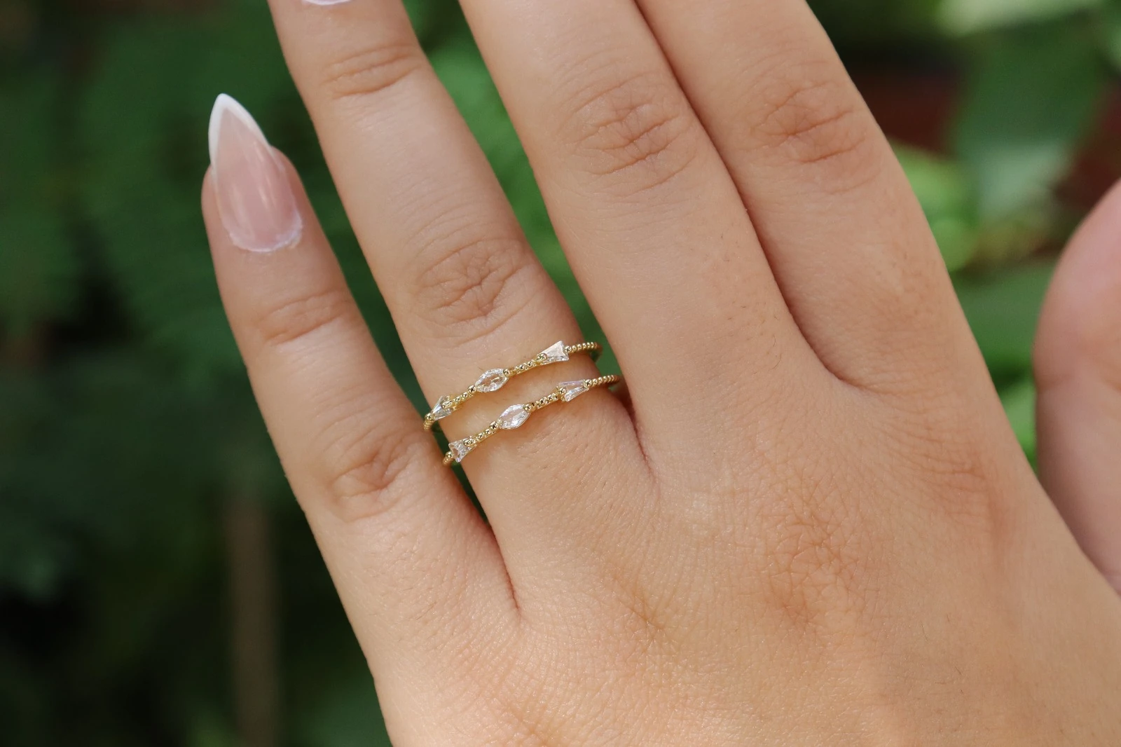  Taş Detaylı İnce Yüzük 