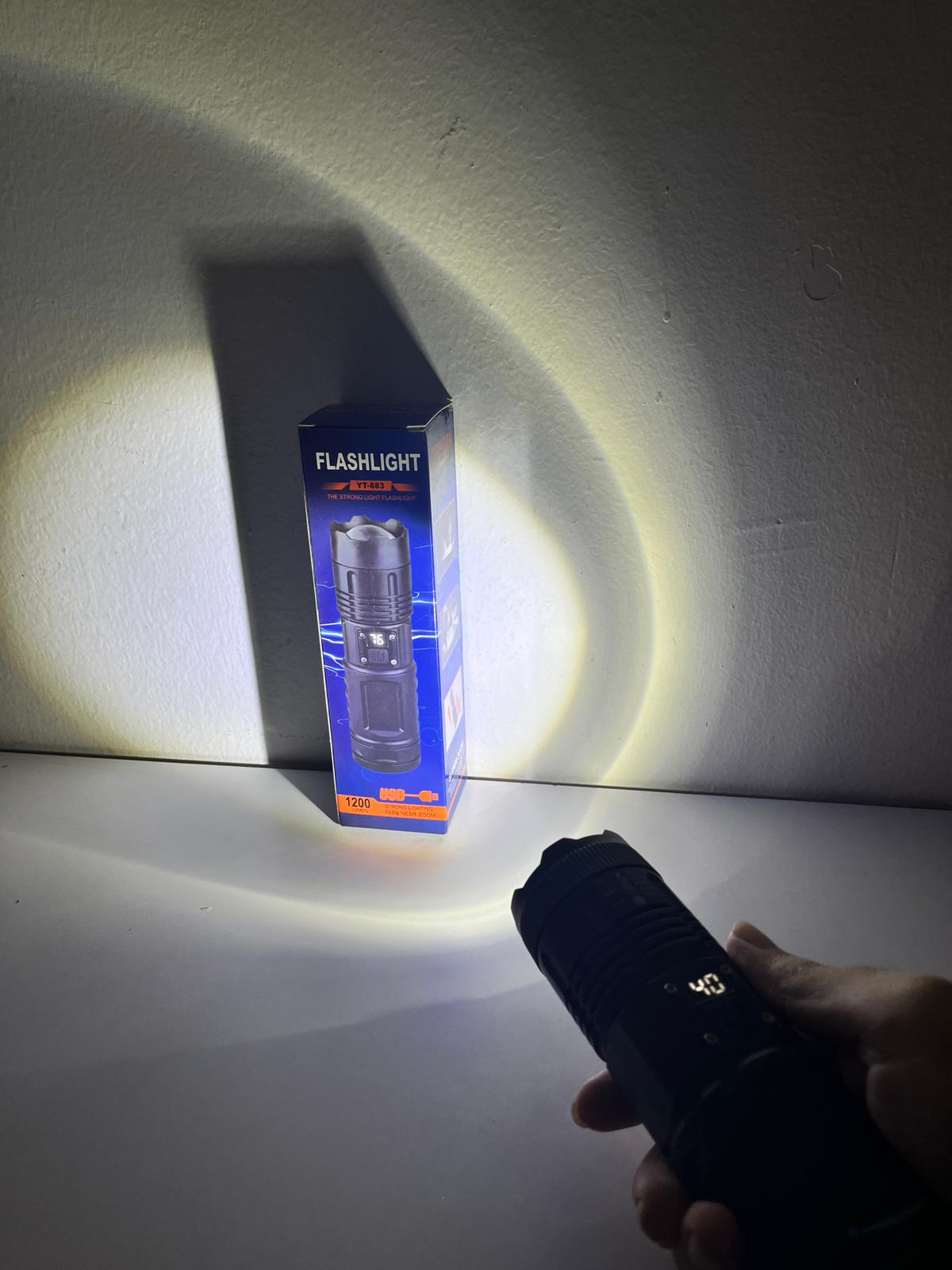 Flaşlı Zoomlu Fener