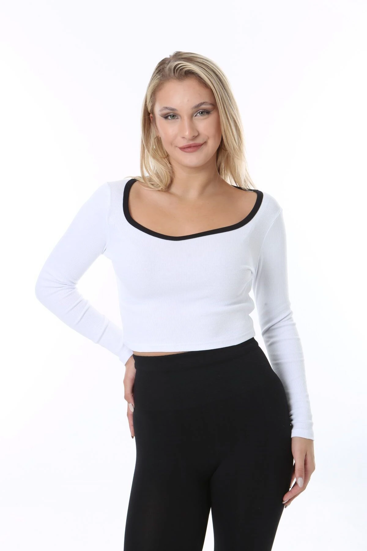 Kadın Crop Uzun Kol Bluz,Yaka ucu Contrast ,Kalp & Havuz Yaka ,Fitilli Likralı Kaşkorse Kumaş