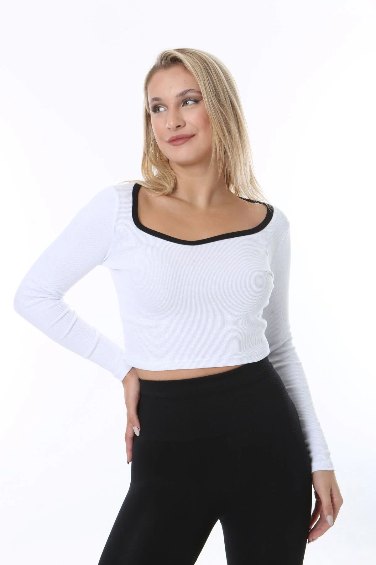 Kadın Crop Uzun Kol Bluz,Yaka ucu Contrast ,Kalp & Havuz Yaka ,Fitilli Likralı Kaşkorse Kumaş