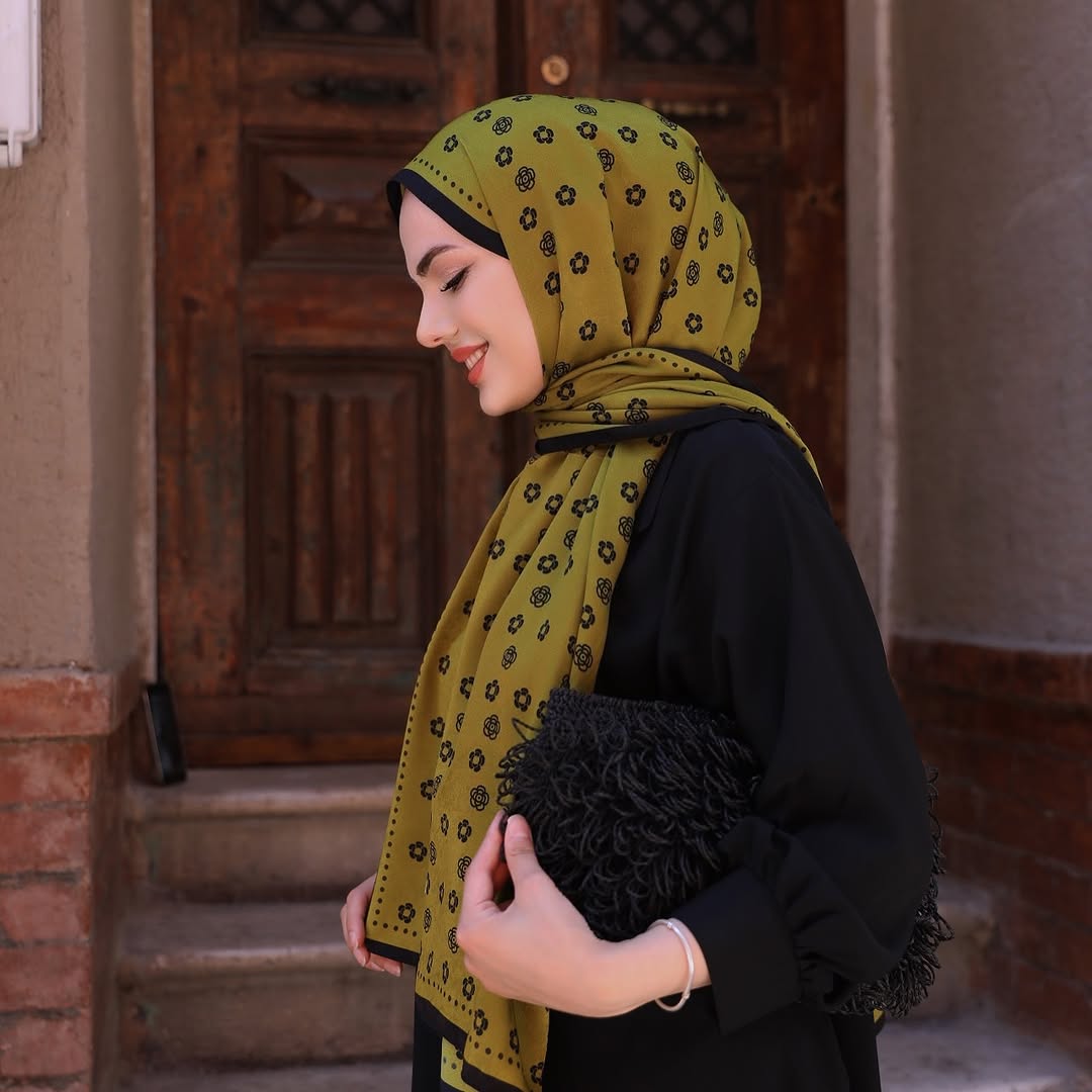 İran İpeği Gül Desen 