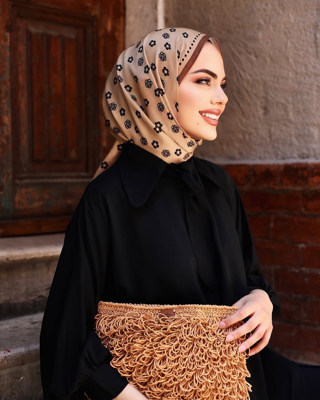 İran İpeği Gül Desen