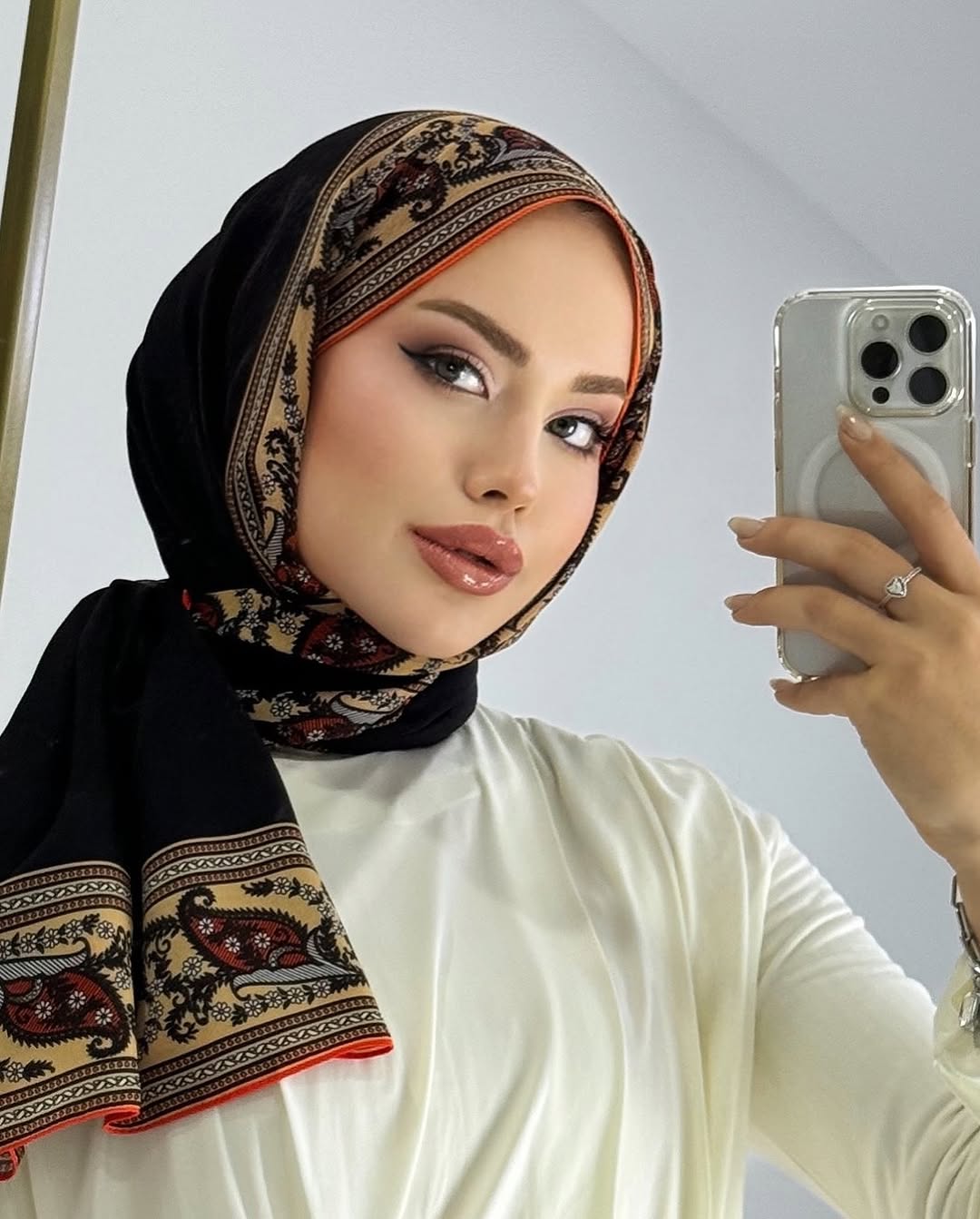 İran İpeği Serisi Sarmal Model 