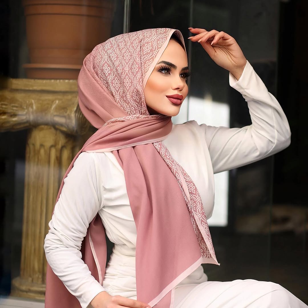 İran İpeği Kıvrım Desen