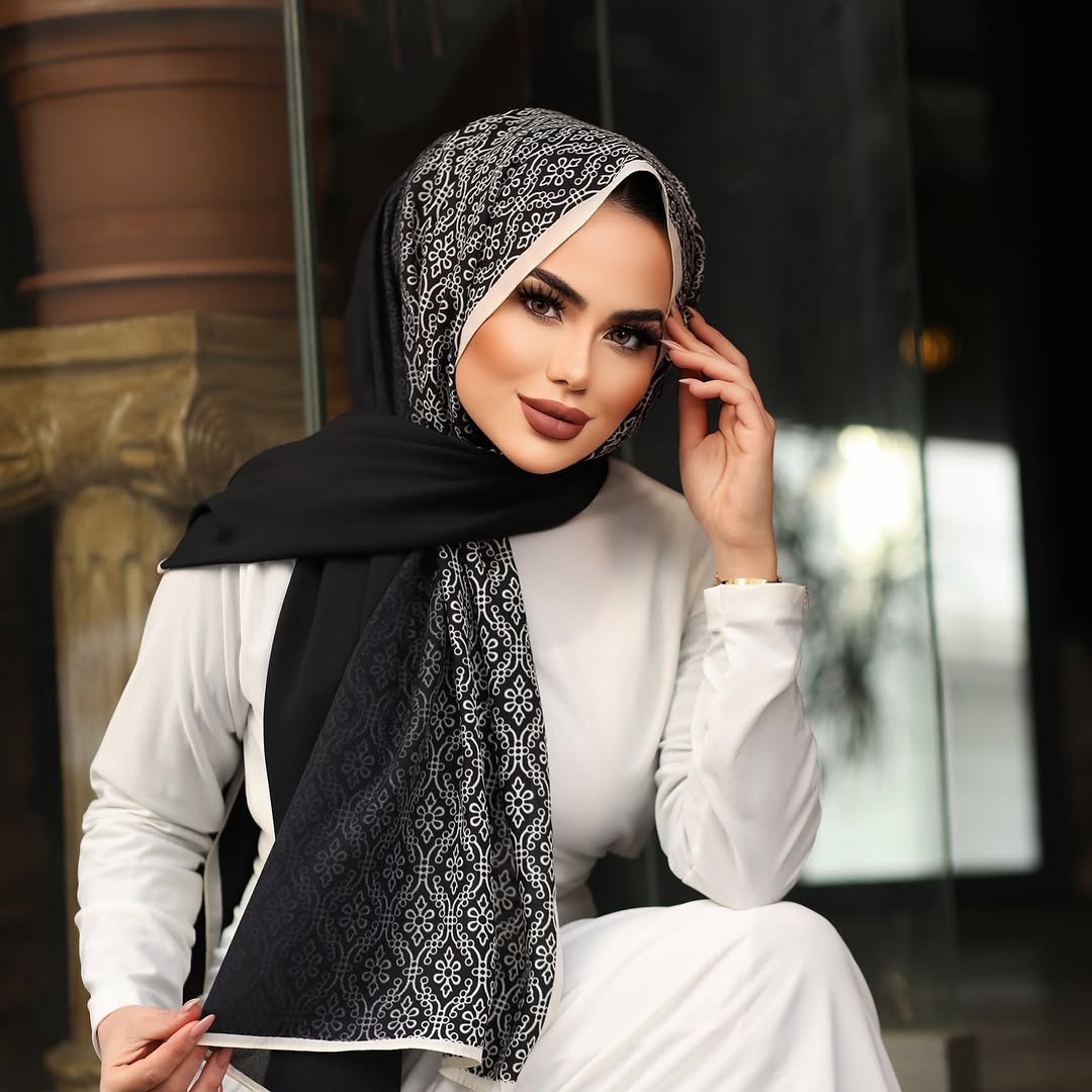 İran İpeği Kıvrım Desen