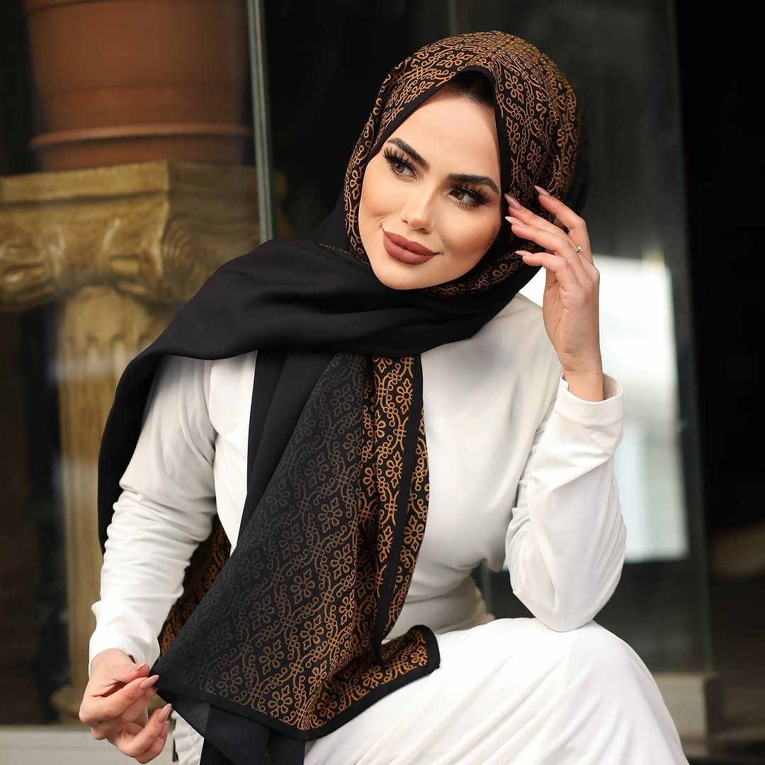 İran İpeği Kıvrım Desen