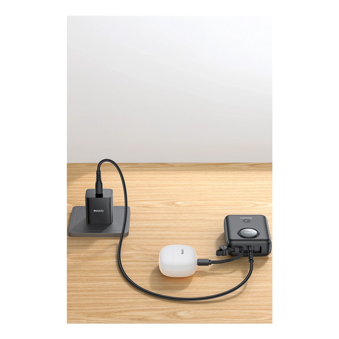 YESIDO YP64 10.000 mAh Dijital Göstergeli Dahili Type-C ve Lightning Kablolu PD Mini Powerbank - Siyah