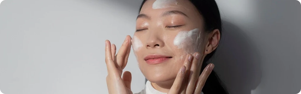  Kore Cilt Bakımı Rutininden İlhamla: 7 Adımlı Güzellik Modeli