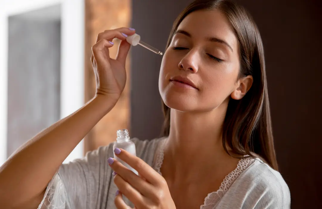 AHA & BHA Asitleri: Kimyasal Peeling Nedir ve Nasıl Kullanılır?