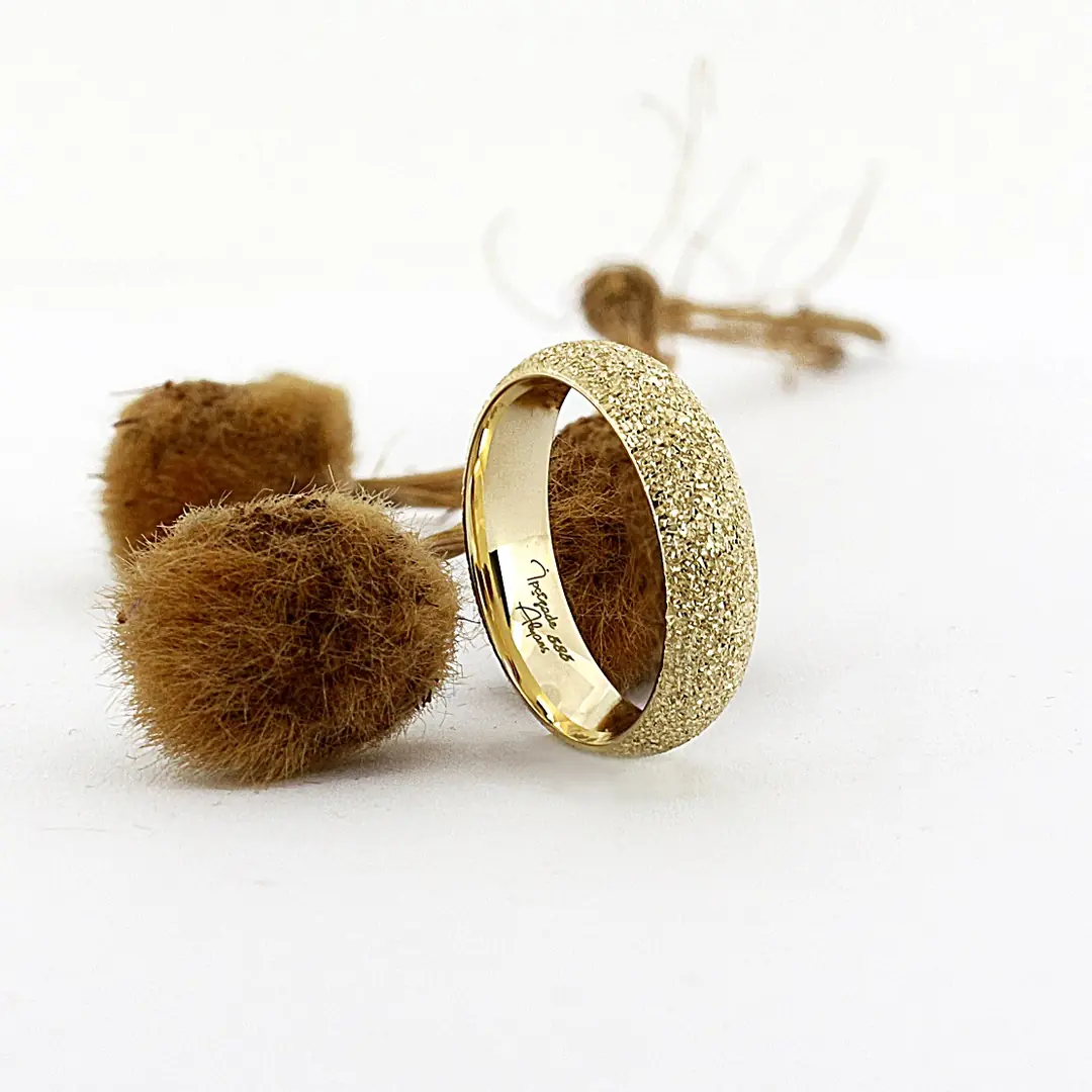 Kumlama Gold Wedding Ring
